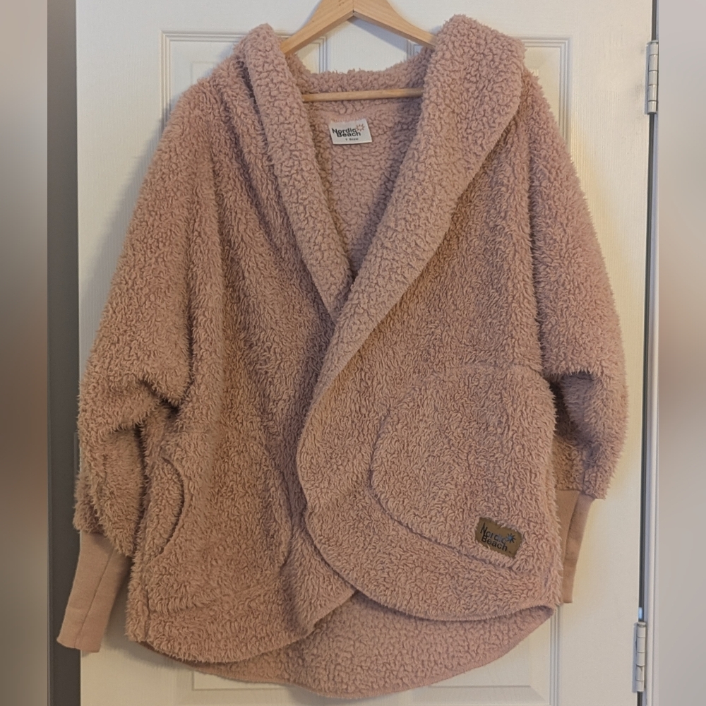 Nordic Beach Wrap